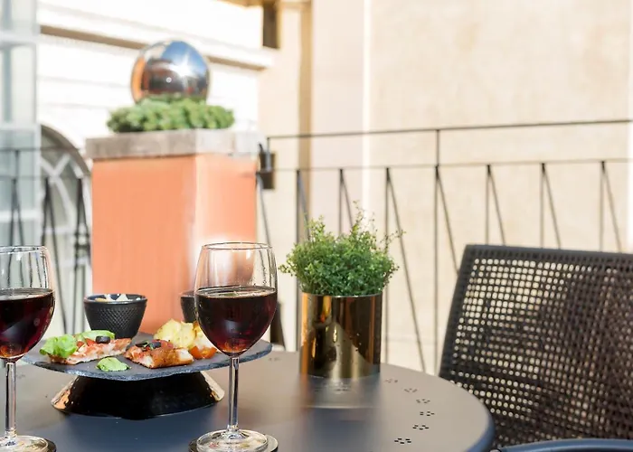 Navona Style Гостевой дом 4*